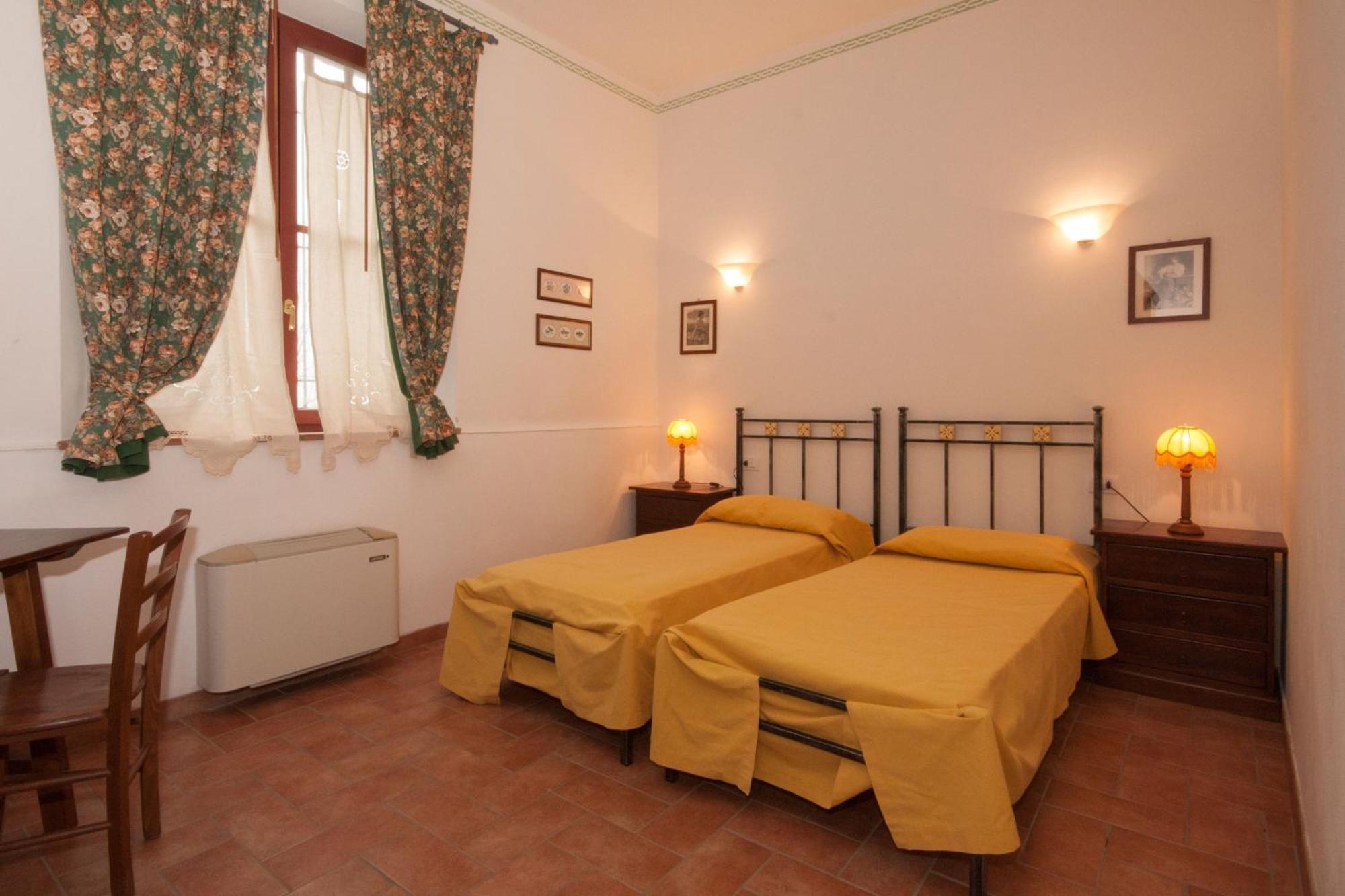 Casavacanze Vesta Isola d'Arbia Værelse billede